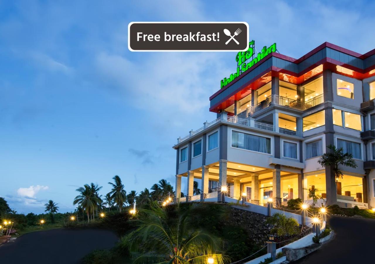 Hotel Santika Luwuk - Sulawesi Tengah Buitenkant foto