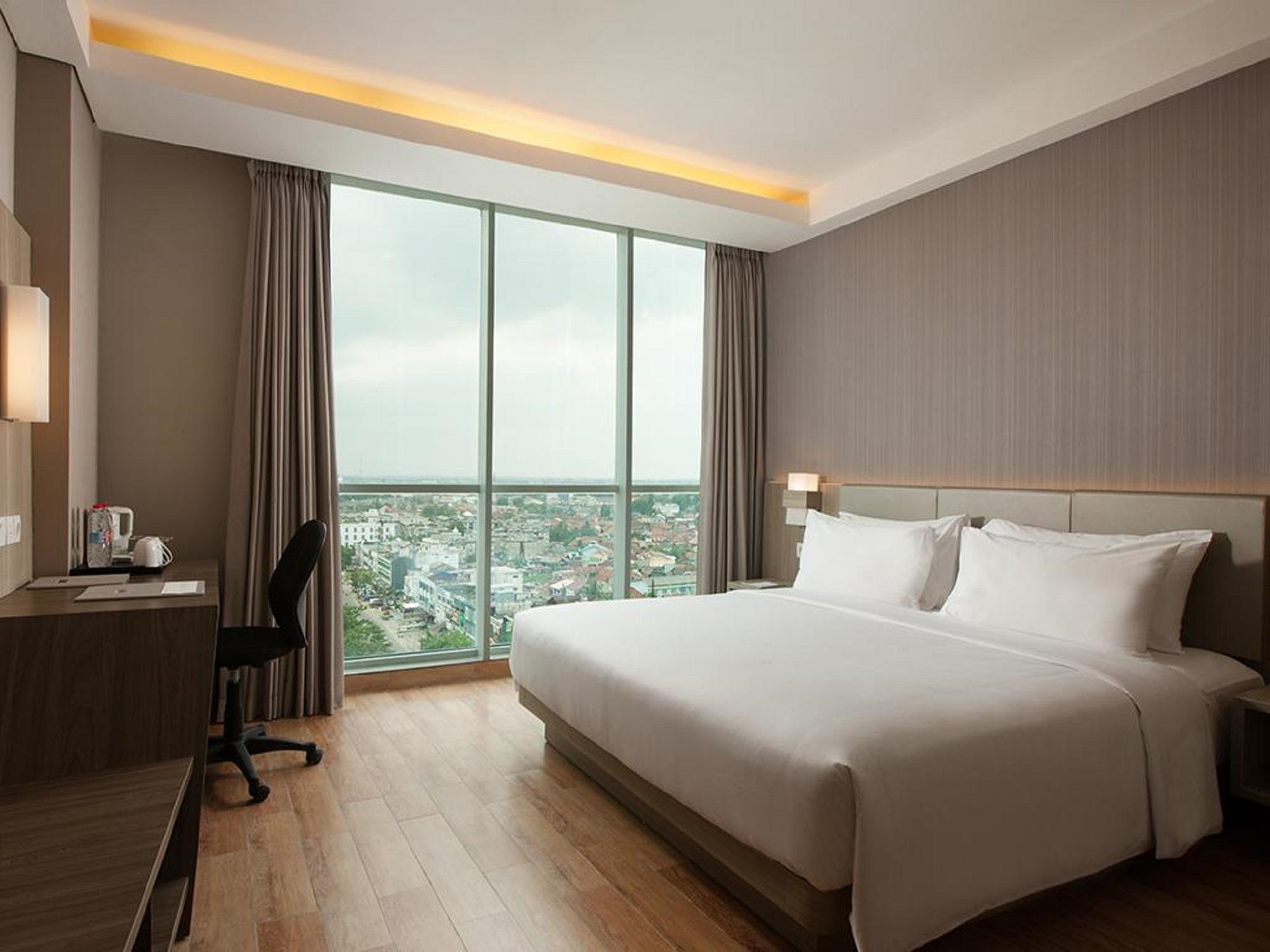 Hotel Santika Luwuk - Sulawesi Tengah Buitenkant foto