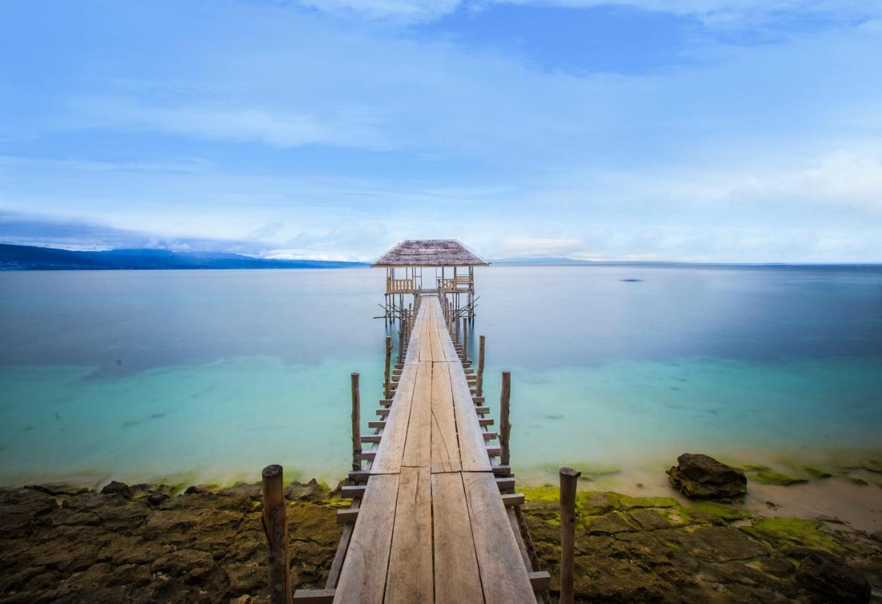 Hotel Santika Luwuk - Sulawesi Tengah Buitenkant foto