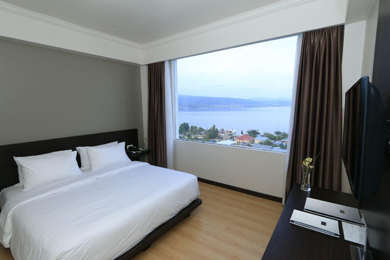 Hotel Santika Luwuk - Sulawesi Tengah Buitenkant foto