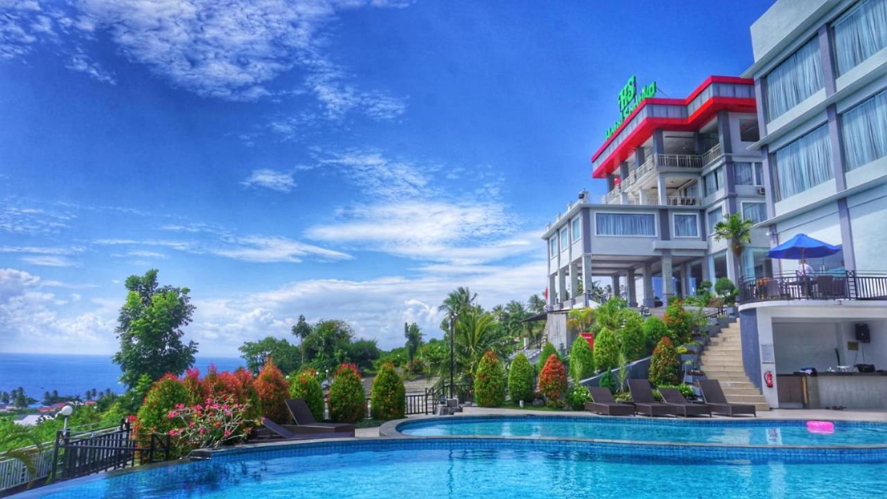 Hotel Santika Luwuk - Sulawesi Tengah Buitenkant foto