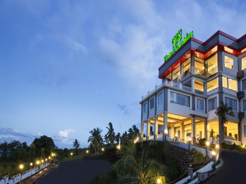Hotel Santika Luwuk - Sulawesi Tengah Buitenkant foto